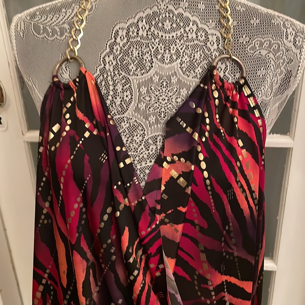 Chain Women’s Top.